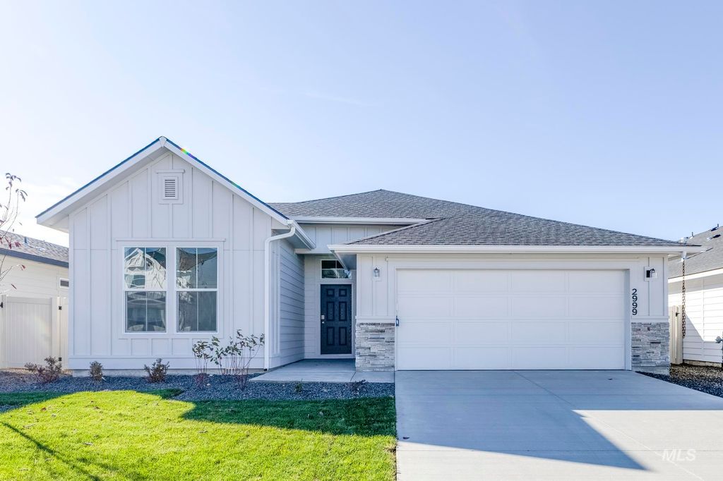 6515 W Plateau Creek Dr, Meridian, ID 83646