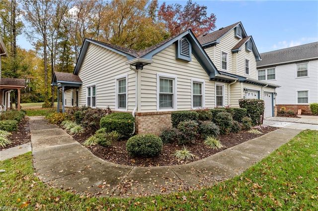 1023 Winged Foot Ct # A, Chesapeake, VA 23320