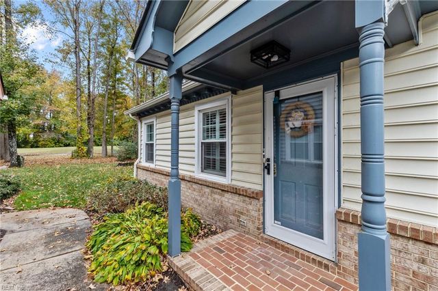 1023 Winged Foot Ct # A, Chesapeake, VA 23320