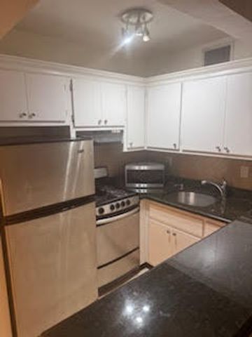 455 NE 16th Avenue 8, Fort Lauderdale, FL 33301