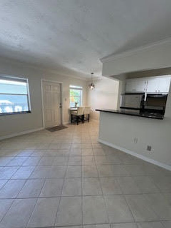 455 NE 16th Avenue 8, Fort Lauderdale, FL 33301