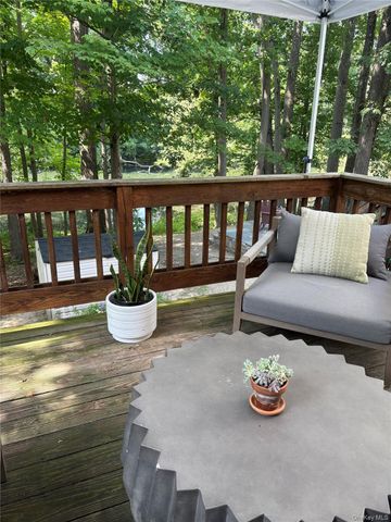 48 Angela Court, Beacon, NY 12508