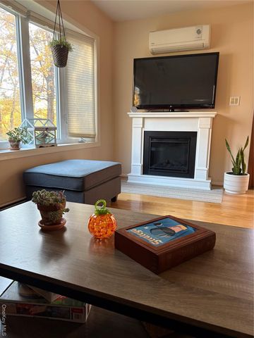 48 Angela Court, Beacon, NY 12508