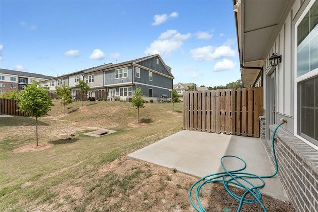 649 Isom Walk, Suwanee, GA 30024