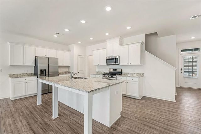 649 Isom Walk, Suwanee, GA 30024