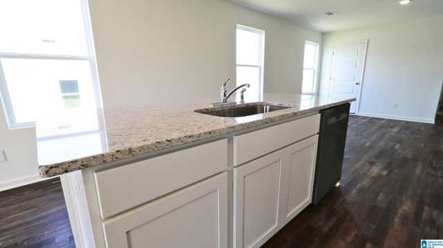 3867 HERITAGE CREST DRIVE, Bessemer, AL 35023