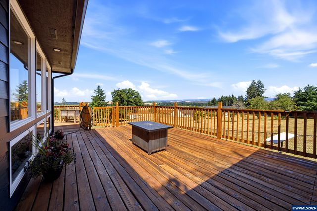 8325 Redwood Dr SE, Aumsville, OR 97325