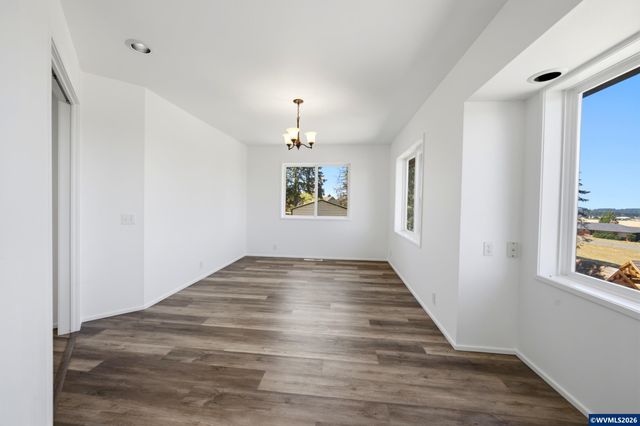8325 Redwood Dr SE, Aumsville, OR 97325
