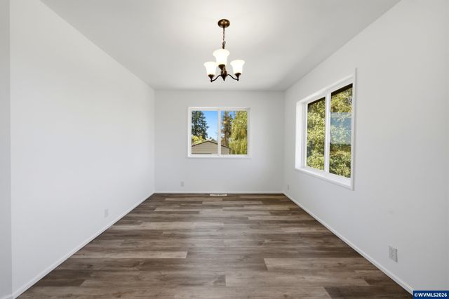 8325 Redwood Dr SE, Aumsville, OR 97325