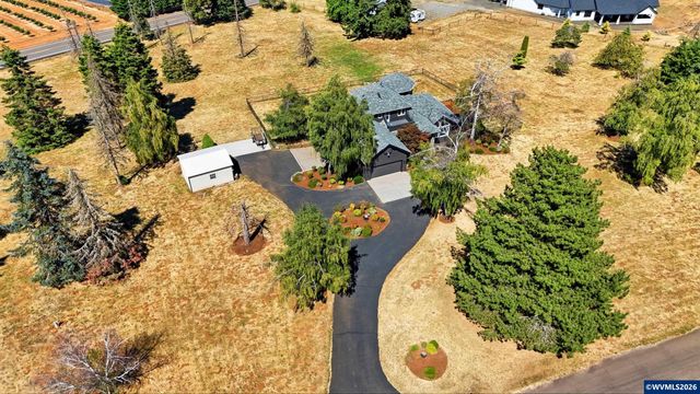 8325 Redwood Dr SE, Aumsville, OR 97325