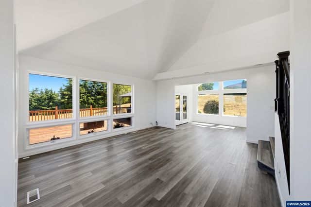 8325 Redwood Dr SE, Aumsville, OR 97325