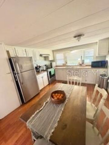 13494 61ST WAY N, Clearwater, FL 33760