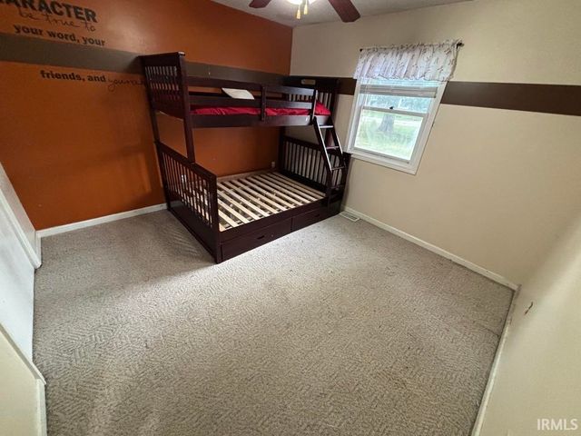 205 Crestmont Drive, Vincennes, IN 47591