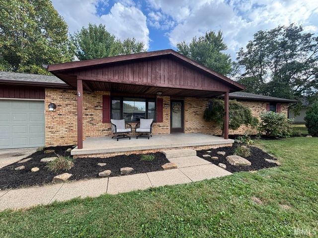 205 Crestmont Drive, Vincennes, IN 47591