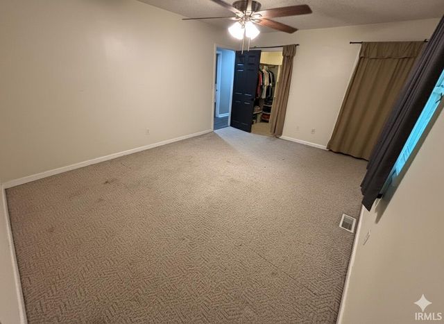 205 Crestmont Drive, Vincennes, IN 47591