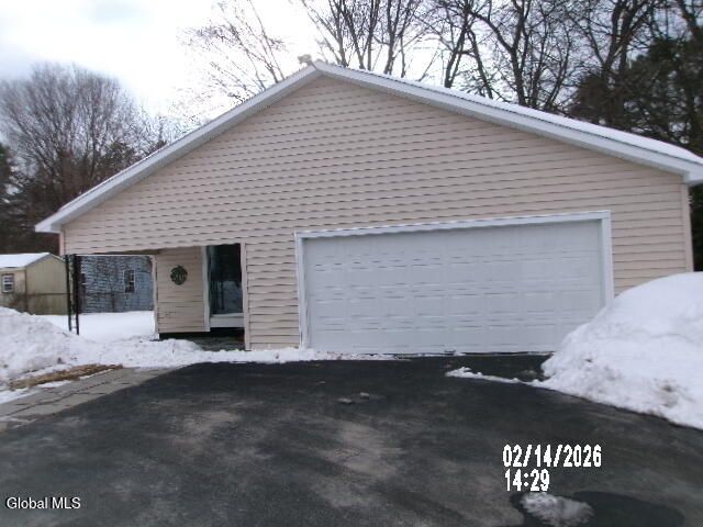 4 Avon Place, South Glens Falls, NY 12803