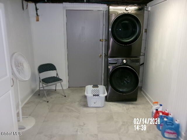 4 Avon Place, South Glens Falls, NY 12803