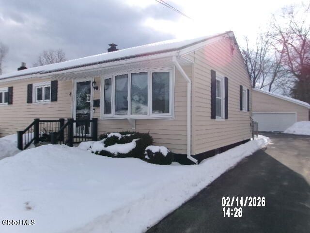 4 Avon Place, South Glens Falls, NY 12803