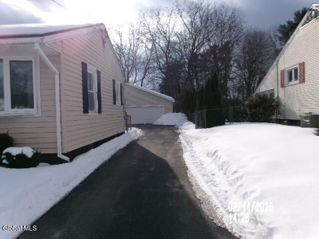 4 Avon Place, South Glens Falls, NY 12803