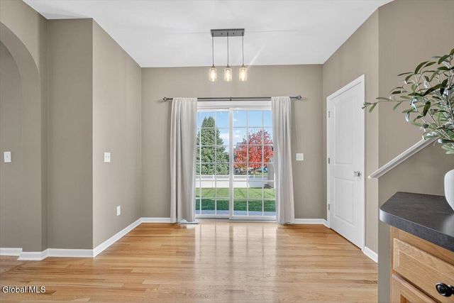 34 Avendale Drive, Malta, NY 12019