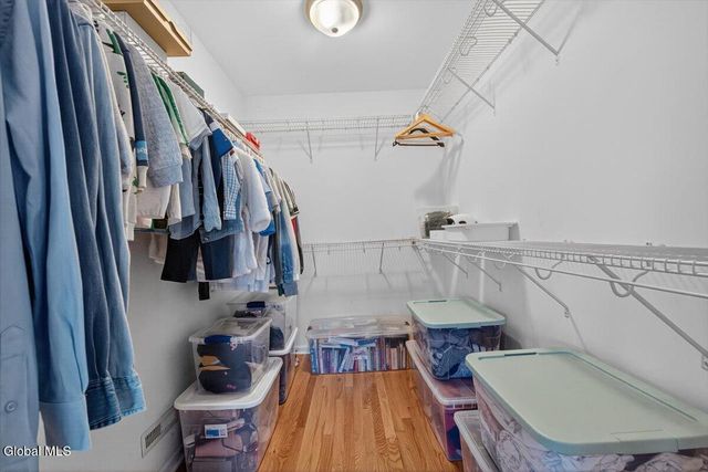 34 Avendale Drive, Malta, NY 12019