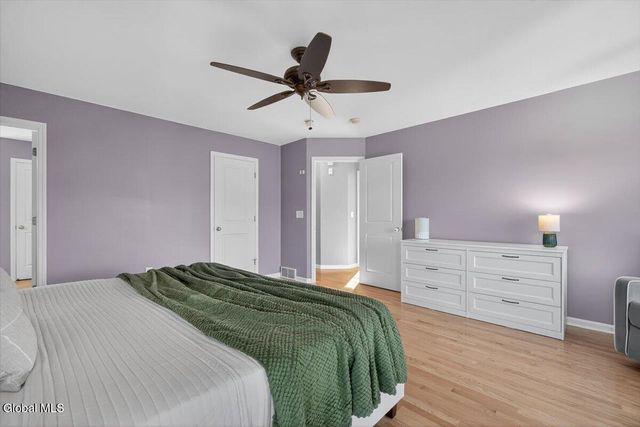 34 Avendale Drive, Malta, NY 12019