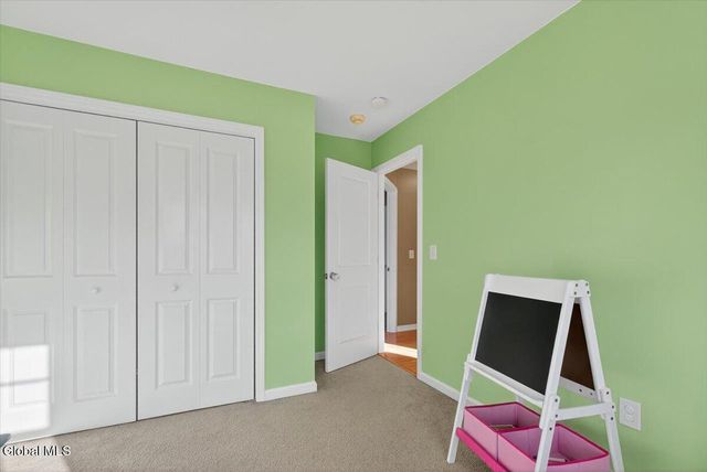 34 Avendale Drive, Malta, NY 12019