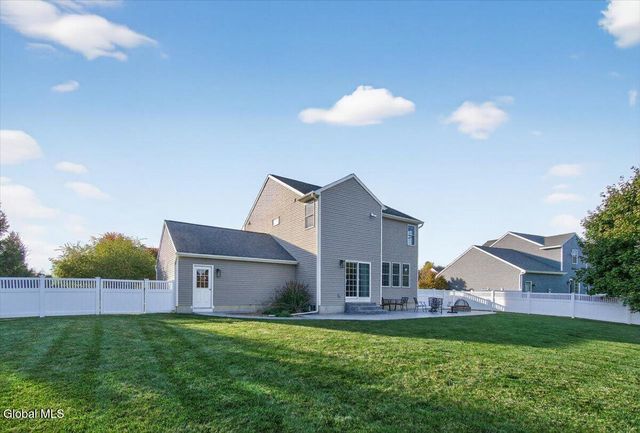 34 Avendale Drive, Malta, NY 12019