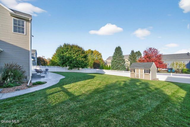 34 Avendale Drive, Malta, NY 12019