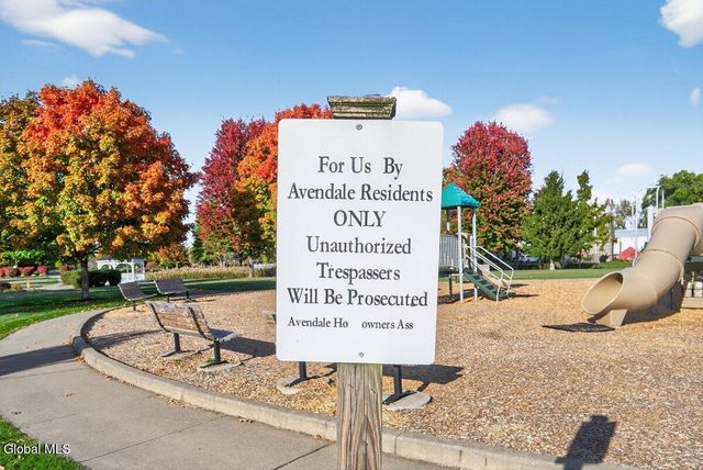 34 Avendale Drive, Malta, NY 12019