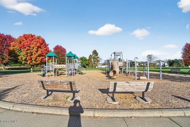 34 Avendale Drive, Malta, NY 12019