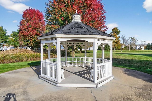 34 Avendale Drive, Malta, NY 12019