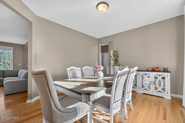 34 Avendale Drive, Malta, NY 12019