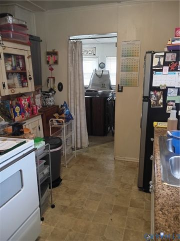 5717 Jahnke Rd, Richmond, VA 23225