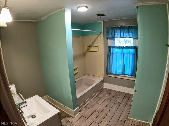 328 W Bowman Street, Wooster, OH 44691