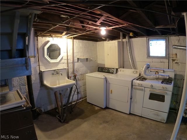 328 W Bowman Street, Wooster, OH 44691