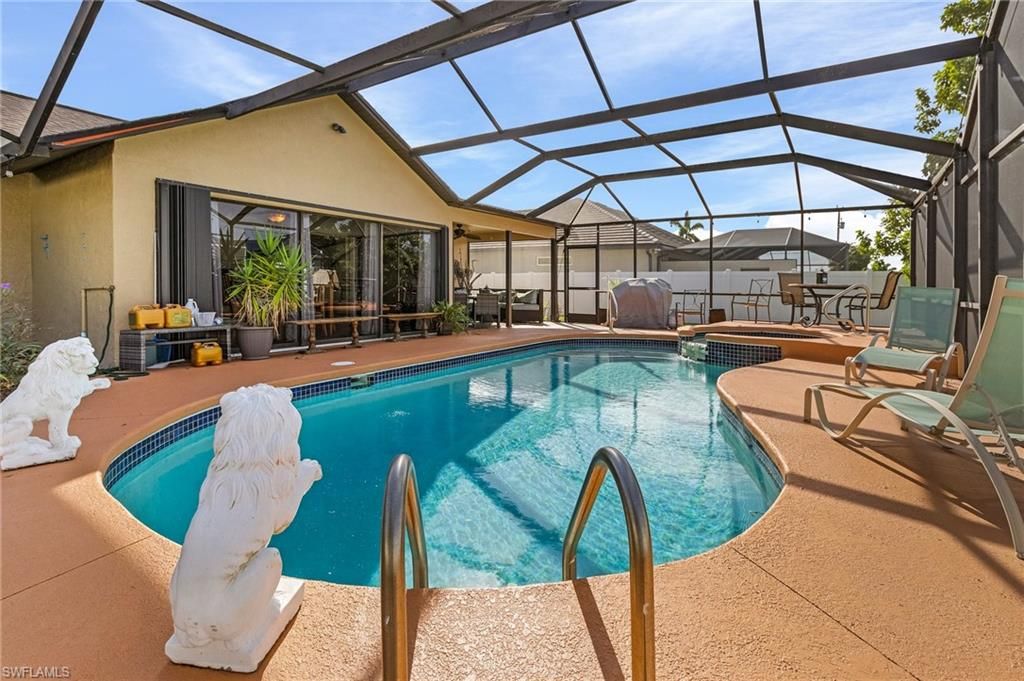 Image 22 of property listing at 1155 SW 43rd ST, Cape Coral, FL 33914