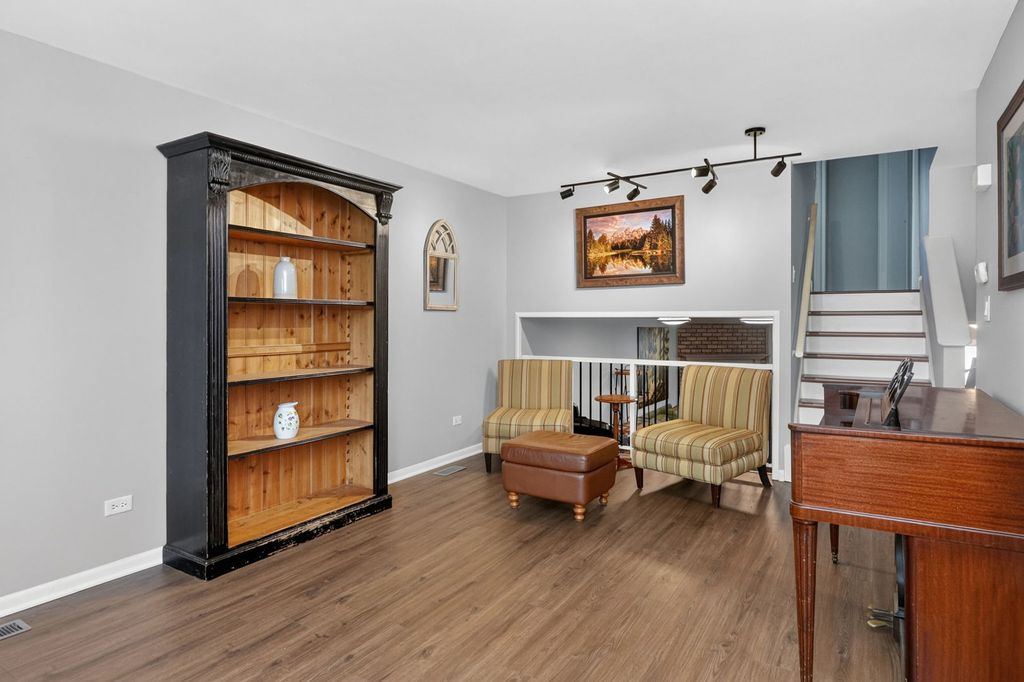 16825 Vicky Lane, Orland Hills, IL 60487 — photo 4