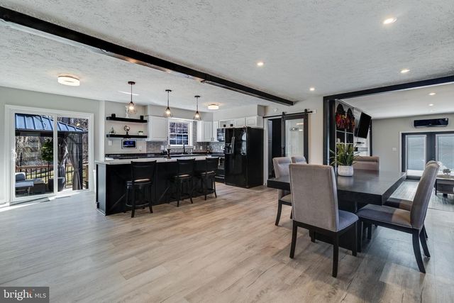 39335 SUMMITT HILL DR, Mechanicsville, MD 20659