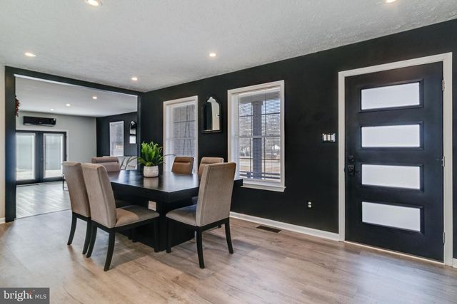 39335 SUMMITT HILL DR, Mechanicsville, MD 20659