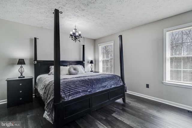 39335 SUMMITT HILL DR, Mechanicsville, MD 20659