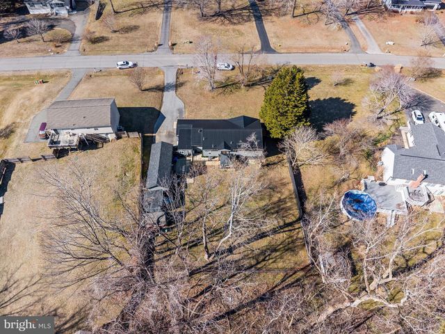 39335 SUMMITT HILL DR, Mechanicsville, MD 20659