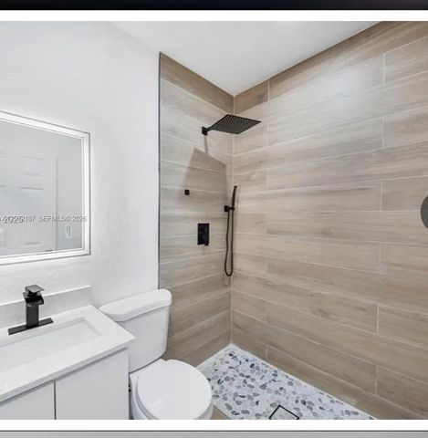 6915 NW 4th Ct A, Miami, FL 33150