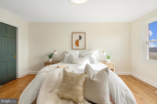 1542 KENNEWICK RD, Baltimore, MD 21218