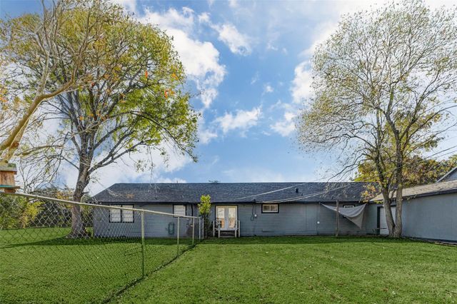 1204 2nd Street, League City, TX 77573