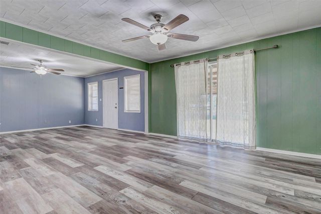 1204 2nd Street, League City, TX 77573