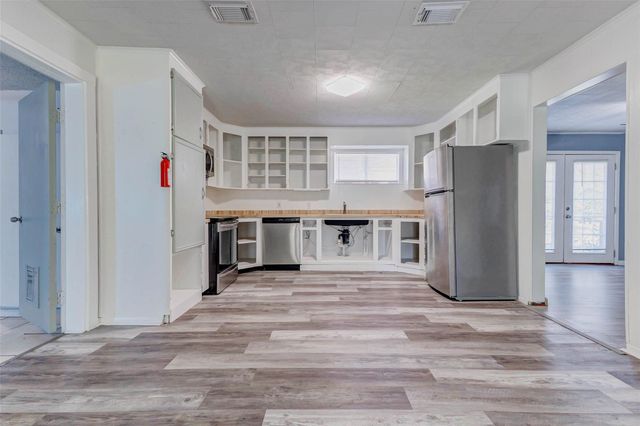 1204 2nd Street, League City, TX 77573