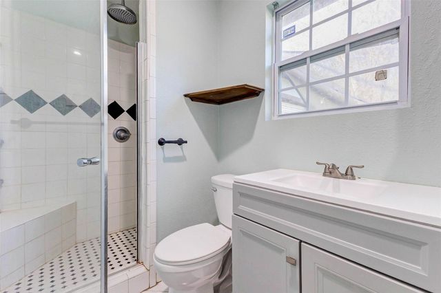 1204 2nd Street, League City, TX 77573