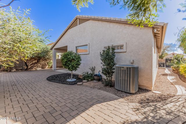 1136 E SAN TAN Drive, Gilbert, AZ 85296