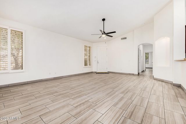 1136 E SAN TAN Drive, Gilbert, AZ 85296